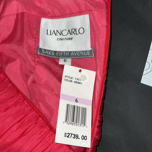 Couture gown-Saks fifth Avenue - Picture 6 of 9